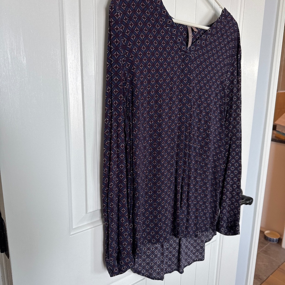 Brina & Em long sleeve V-neck blouse